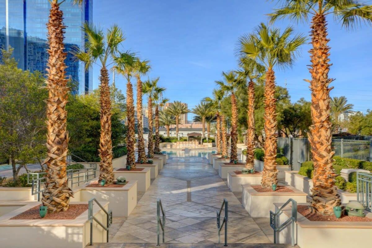 Mgm Signature-24-709 Strip View Jacuzzi Studio Las Vegas Buitenkant foto